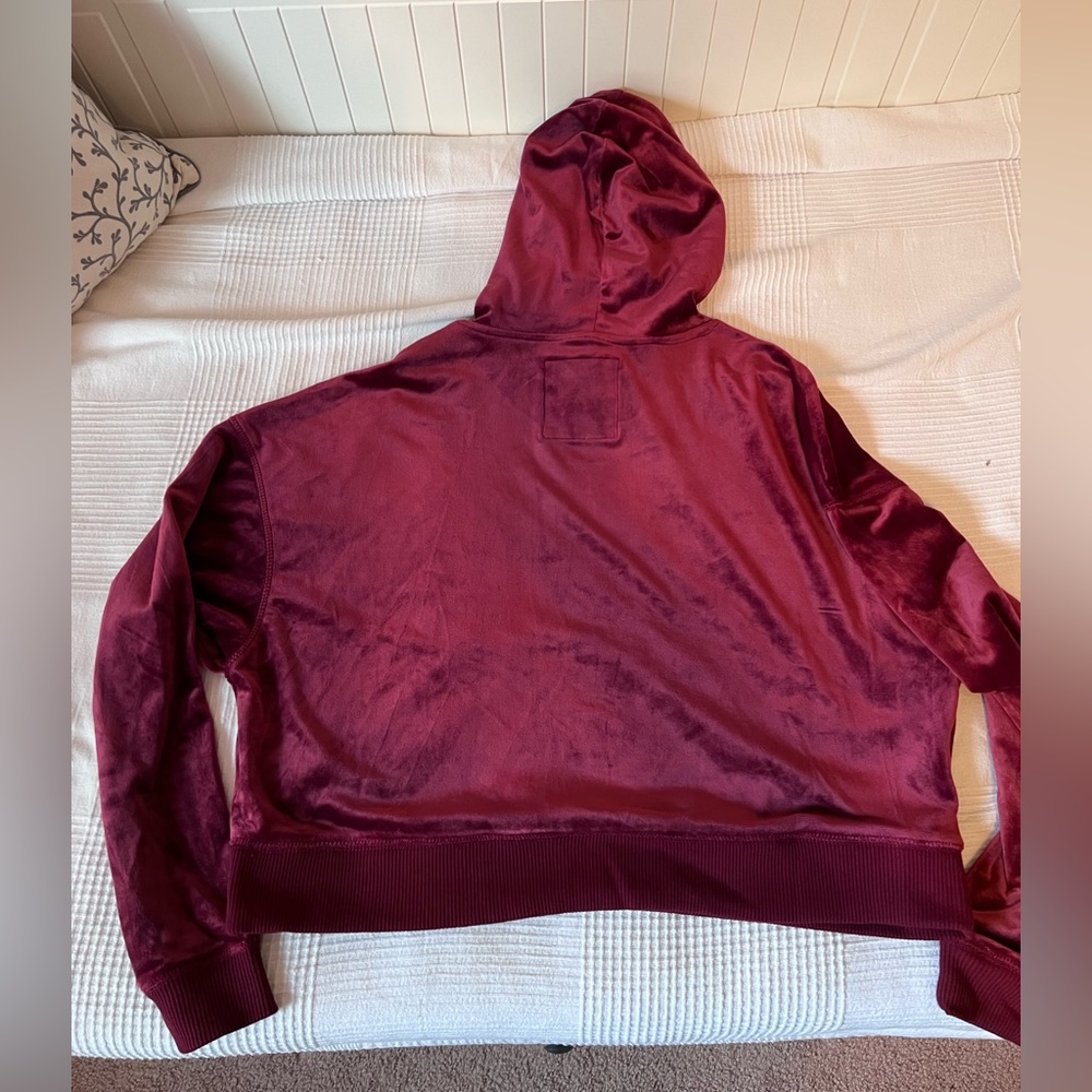 Hollister Sweater Women